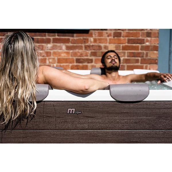 MSpa Frame Series Tribeca 6-Person Square Hot Tub with UVC and Ozone Sanitization and Air Bubble System