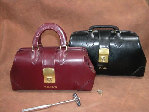 Specialist Boston Bag 16 Black Alligator