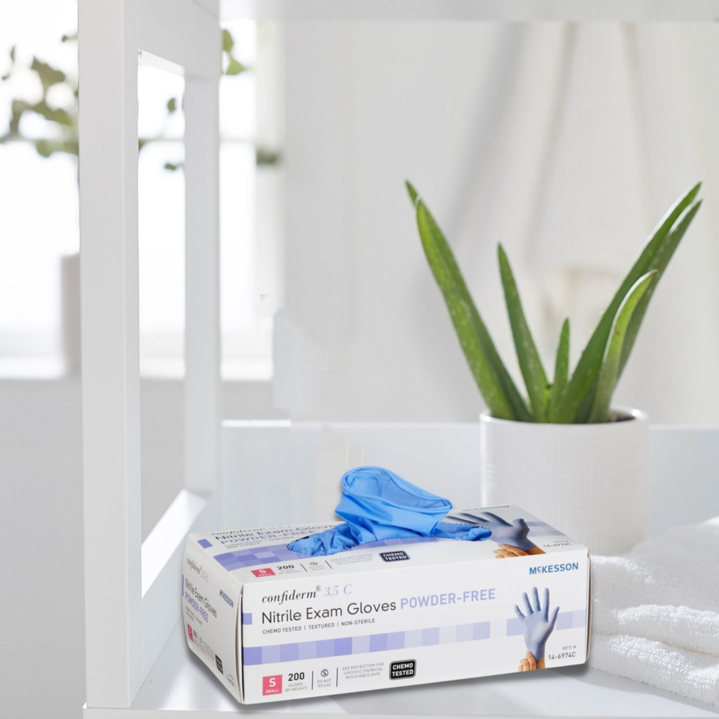 Exam Glove McKesson Confiderm 3.5C Small NonSterile Nitrile Standard Cuff Length Textured Fingertips Blue Chemo Tested, Packaging Type- Box