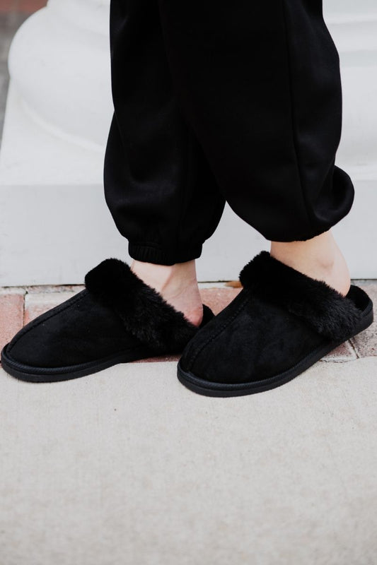 Black Faux Fur Cozy Slippers