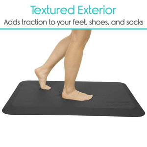 Anti-fatigue mat with bare feet Gray